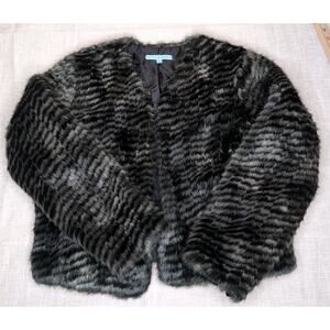 Antonio Melanie Gray Faux Fur Short Coat Fuzzy Fluffy Lined Size Large